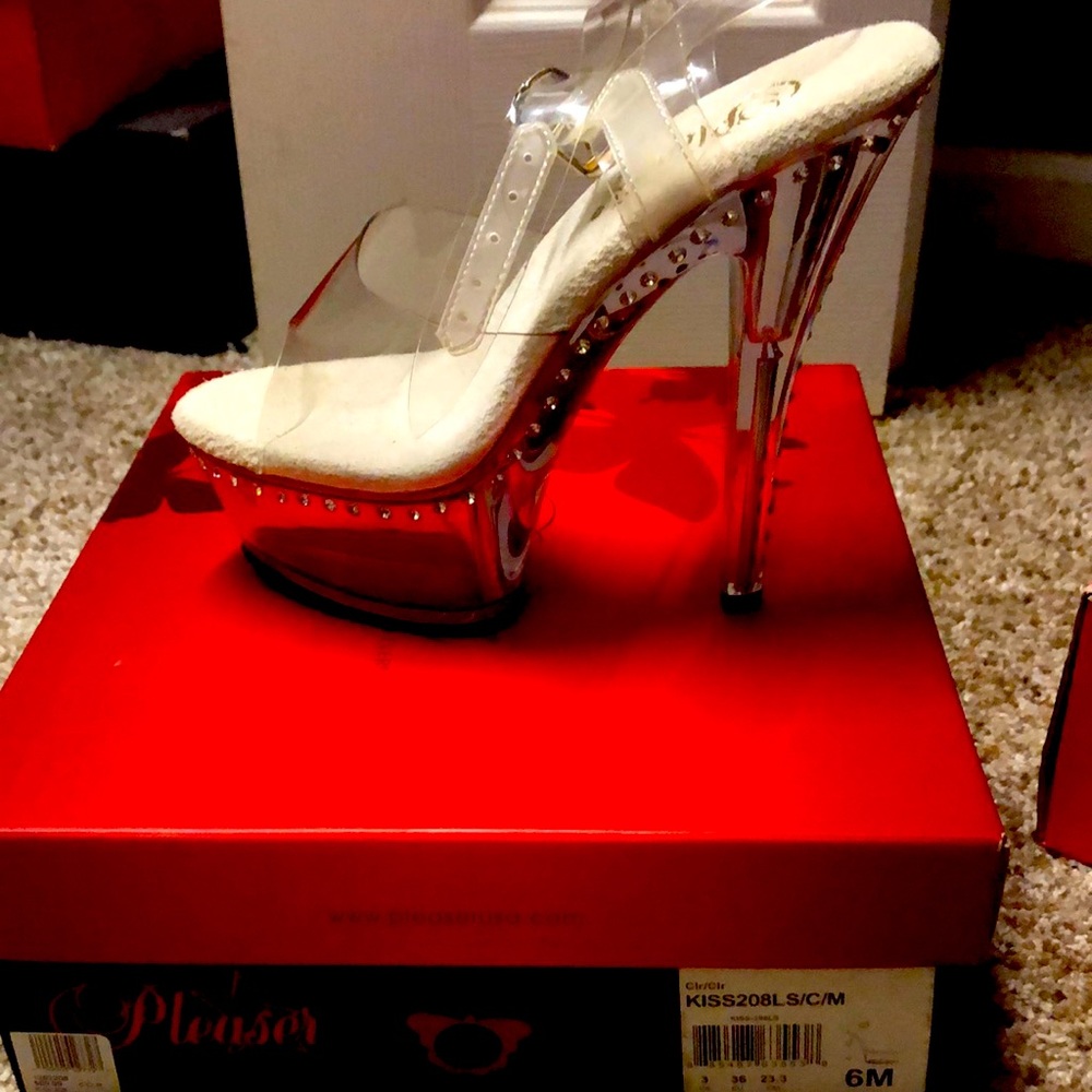 Kiss Stilettos size 6- BRAND NEW!